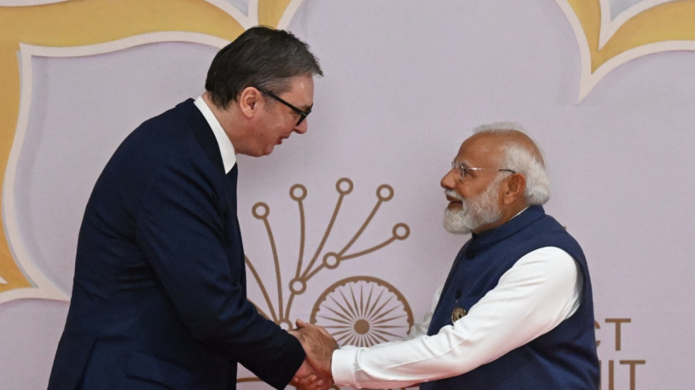 Premijer Modi organizovao večeru za lidere: Vučić u društvu Makrona prisustvuje događaju