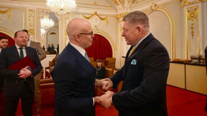 Fico čestitao Dan državnosti: Srbija zaslužuje članstvo u EU i dobro je pripremljena