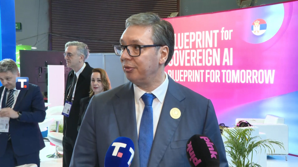 Vučić iz Nju Delhija: Srbija da jača infrastrukturu za AI, uči od Globalnog juga i štiti decu u digitalnom dobu