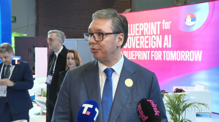 Vučić iz Nju Delhija: Srbija da jača infrastrukturu za AI, uči od Globalnog juga i štiti decu u digitalnom dobu
