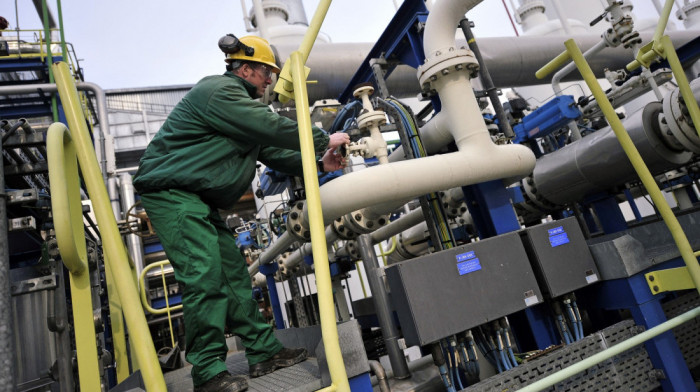 Mađarska oslobađa 250.000 tona nafte iz strateških rezervi