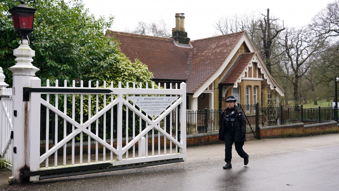 Policija već drugi dan vrši pretragu nekadašnje rezidencije bivšeg princa Endrua
