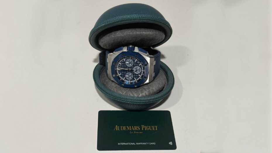 Carinici zadržali neprijavljeni časovnik od skoro 40.000 franaka