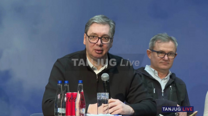 Vučić u Kladovu: Sastao se sa preduzetnicama Borskog i Zaječarskog okruga