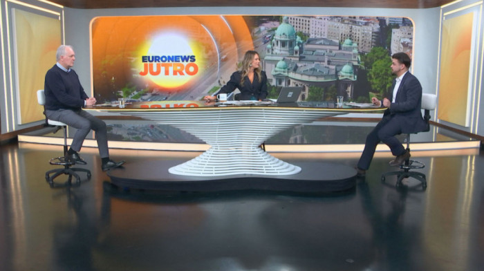 "Predizborna kampanja na steroidima": Koje sve poruke je poslao Vučić posetom Istoku Srbije