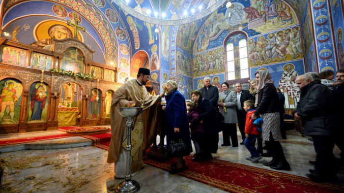 "Nije poenta ono što jedemo, nego da ne jedemo jedni druge": Koja su pravila Vaskršnjeg posta (VIDEO)