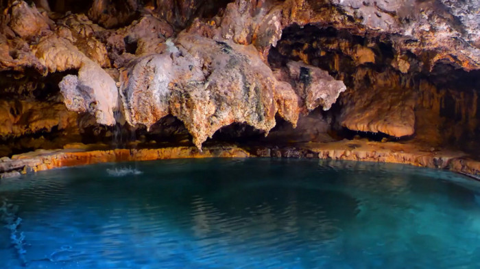 Otkriveno najveće podzemno termalno jezero na svetu: Misterija koja se decenijama krila ispod grčko-albanske granice