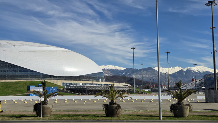 Bokseri Srbije zaustavljeni na aerodromu u Sočiju, avion se vratio za Beograd zbog pretnje dronova