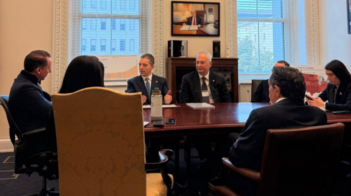 Ejdžen posle sastanka s Đurićem: Brzo smo pronašli rešenje za NIS na korist Srbije i SAD