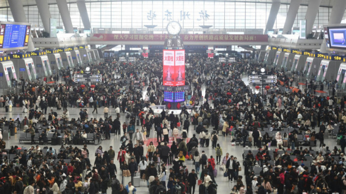 Kineske železnice prevezle 121 milion putnika tokom Prolećnog festivala