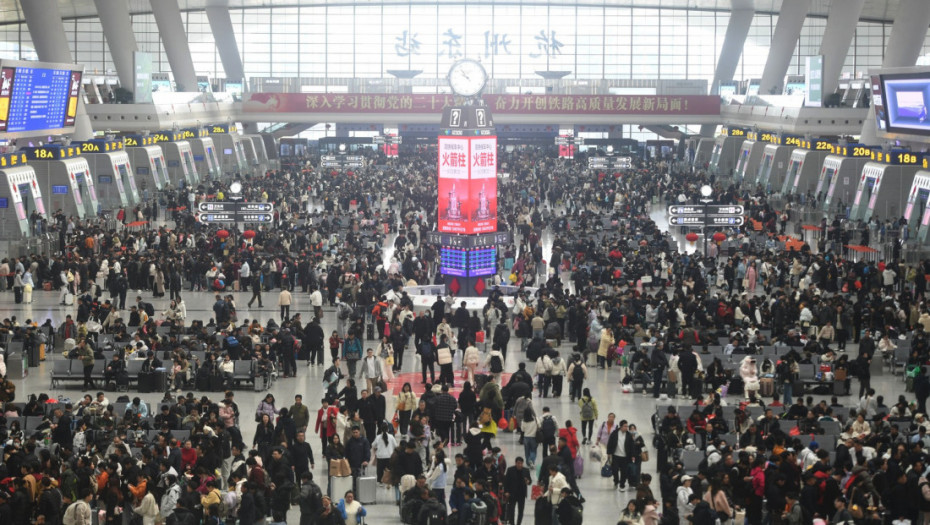 Kineske železnice prevezle 121 milion putnika tokom Prolećnog festivala