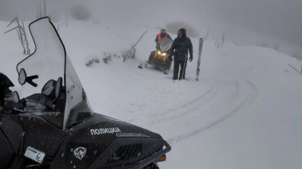 Drama na Staroj planini: Dvojica skijaša pronađena i evakuisana posle brze akcije policije i GSS