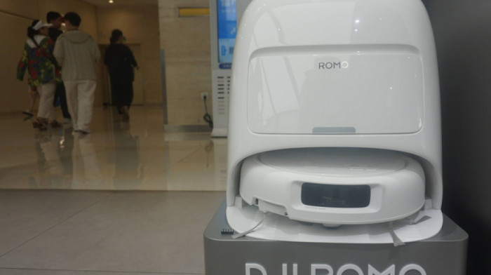 Bezbednosni propust kod pametnih aparata: Čovek daljinski preuzeo kontrolu nad 7.000 robotskih usisivača širom sveta