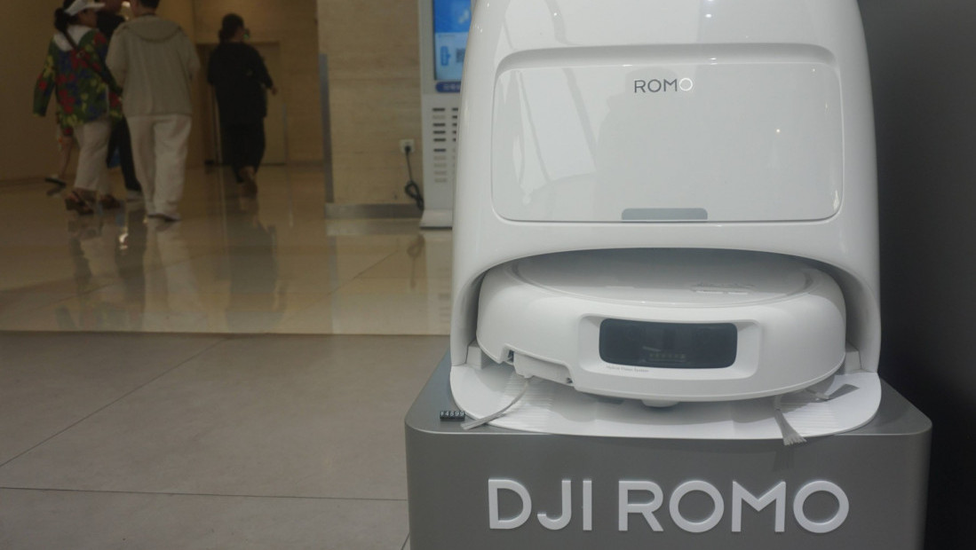 Bezbednosni propust kod pametnih aparata: Čovek daljinski preuzeo kontrolu nad 7.000 robotskih usisivača širom sveta