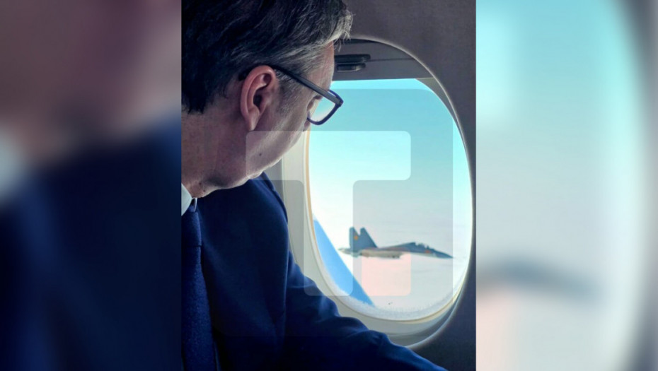 Vučić stigao u Astanu, tri aviona "SU 30" pratila avion predsednika Srbije (VIDEO)