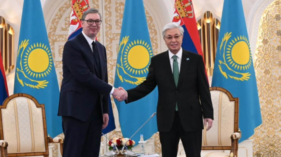 Vučić završio dvodnevnu posetu Kazahstanu: Bektenov ga ispratio na aerodromu
