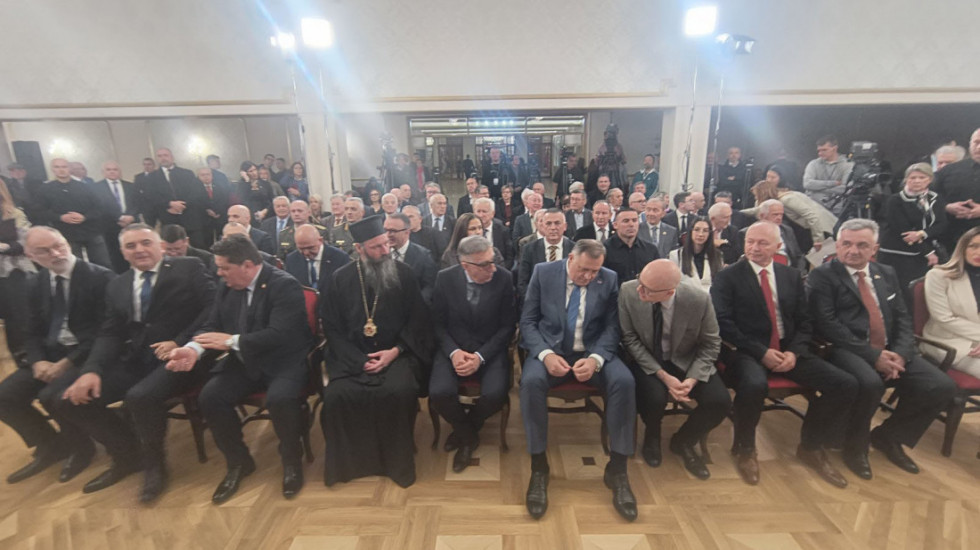 Obeležen Dan Republike Srpske i usvajanja Ustava RS; Cicović: Važno je ostati svoj na svome