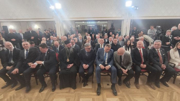 Obeležen Dan Republike Srpske i usvajanja Ustava RS; Cicović: Važno je ostati svoj na svome