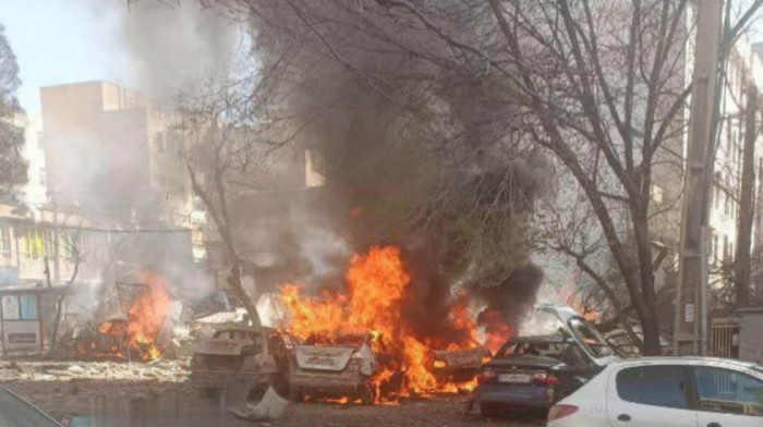 "Iran nema šta da izgubi": Svet strahuje od širenja "plamena" sa Bliskog istoka, koji su sledeći potezi obe strane?