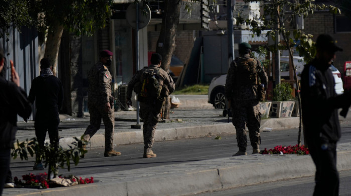 Strane naftne kompanije evakuišu radnike iz Iraka u Kuvajt