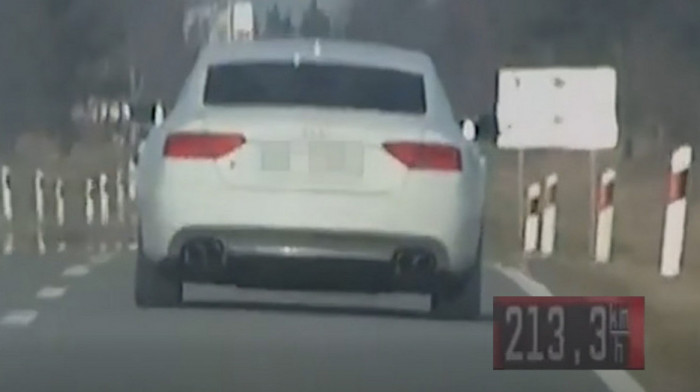 Nasilnička vožnja u Somboru: Isključen iz saobraćaja vozač "audija", jurio više od 200 km na sat gde je ograničenje 80