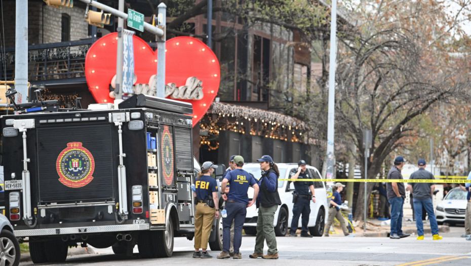 Krvava noć u Teksasu: Dve osobe ubijene, 14 ranjenih u baru u Ostinu, sumnja se na terorizam