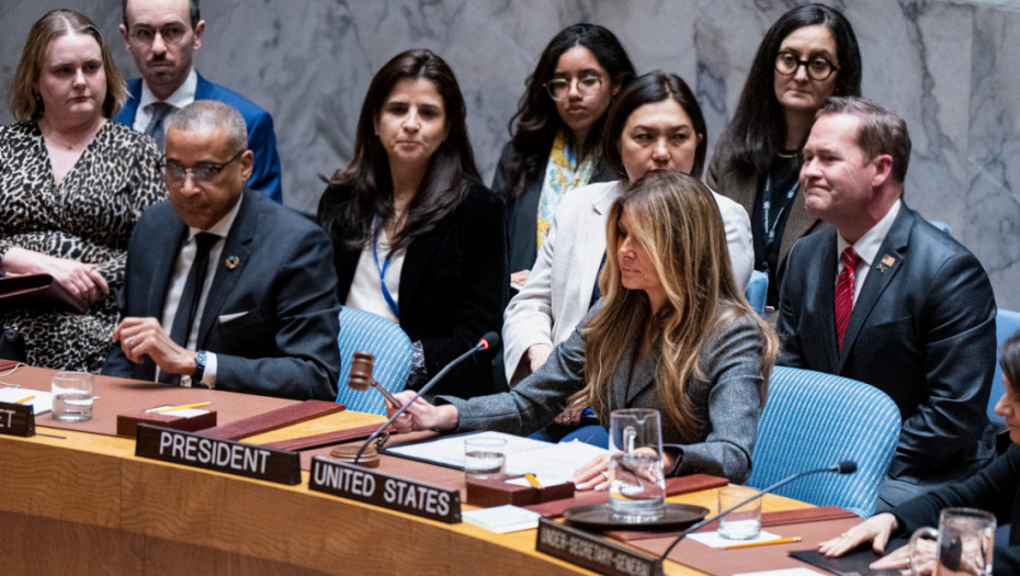 Presedan u istoriji UN: Melanija Tramp predsedavala SB u Njujorku, sednica bila posvećena obrazovanju