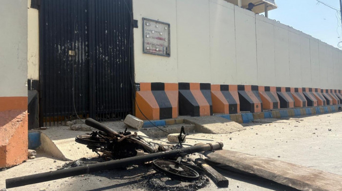 Potvrđeno ko je pucao na demonstrante u Karačiju koji su pokušali da upadnu u američki konzulat (VIDEO)