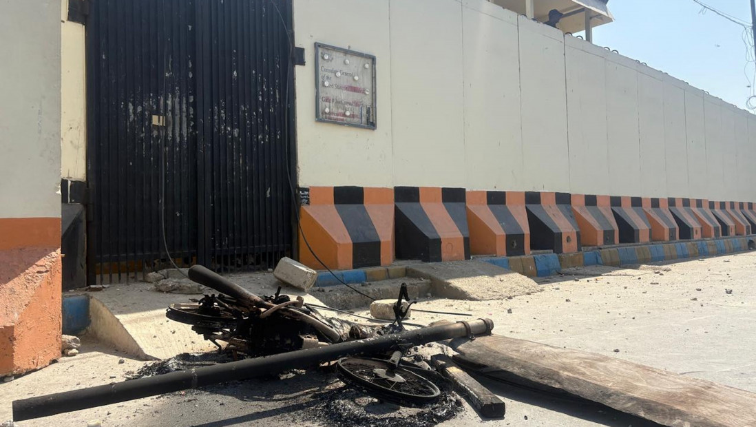 Potvrđeno ko je pucao na demonstrante u Karačiju koji su pokušali da upadnu u američki konzulat (VIDEO)