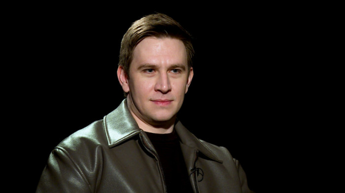 Milan Kolak o "Kralju Ibiju":  Usred komedije postoji nešto zastrašujuće; gledaocima, nakon smeha, zastane knedla u grlu