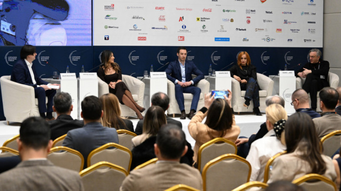 "Imamo pun ćup i stabilnu ekonomiju": Finansijski konsultant za Euronews o daljem razvoju Srbije u turbulentnom svetu