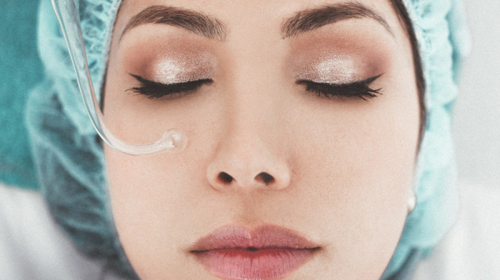 Vatikanska komisija upozorila da estetska hirurgija može da dovede do kulta tela