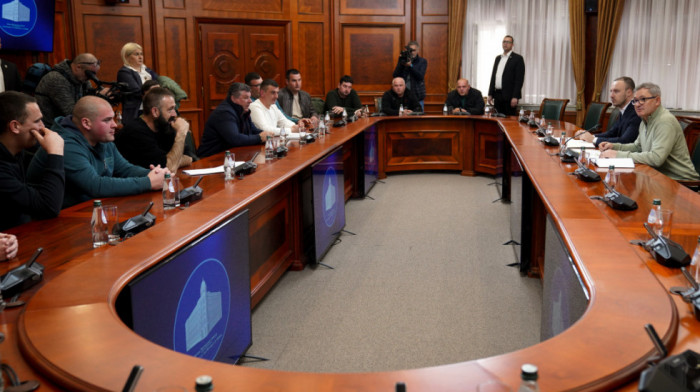 U Vladi Srbije počeo sastanak ministra Glamočića i proizvođača mleka