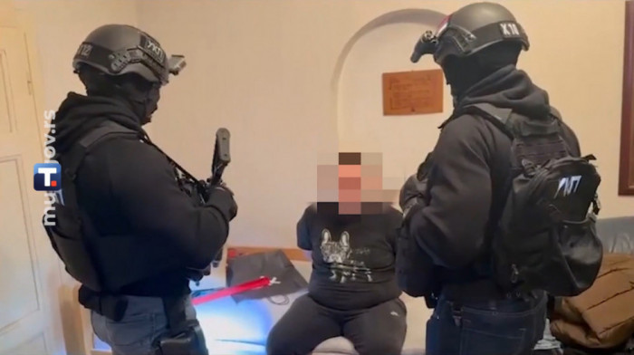 Uhapšena devetočlana kriminalna grupa iz Beograda: Sa saradnikom iz Subotice prokrijumčarili oko 70 osoba iz Srbije