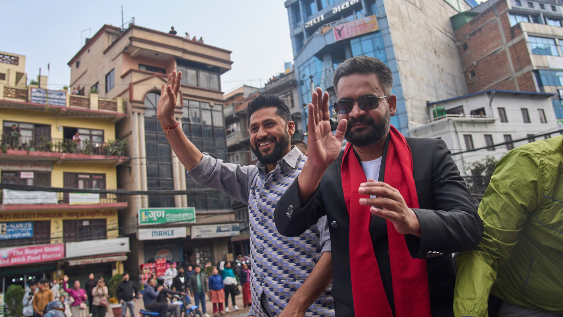 Izborna trka koja bi iz korena moglada promeni Nepal: Mladi reper izlazi na crtu političkom veteranu