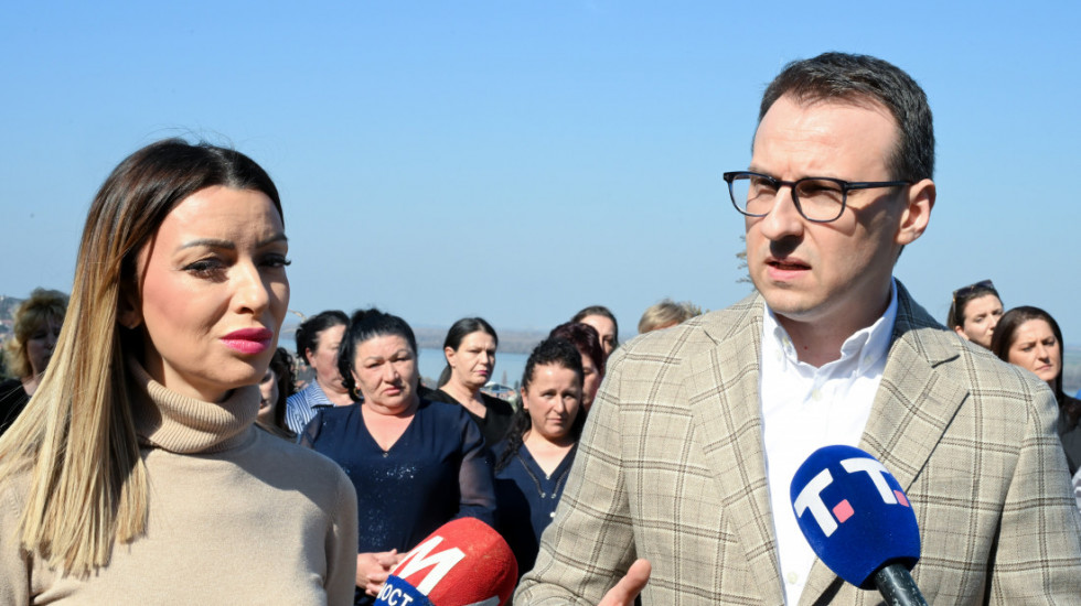 Petković i Mesarović razgovarali sa 35 preduzetnica o položaju žena na Kosovu i Metohiji