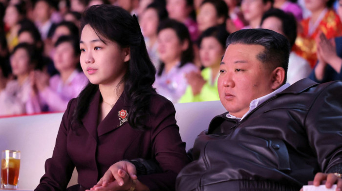 Kim Džong Un čestitao Dan žena i prvi put prisustvovao koncertu u čast praznika