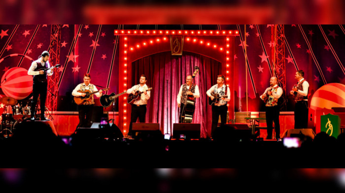 Od starogradskih pesama do stihova Balaševića: Gospon Tamburaši premijerno u Sava Centru