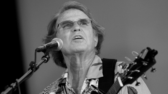 Američka hipi rok zvezda Džo Mekdonald preminuo u 84. godini