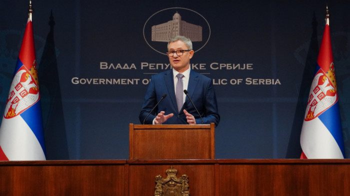 Glamočić uručio devet ugovora predstavnicima banaka za podršku kredita u agraru