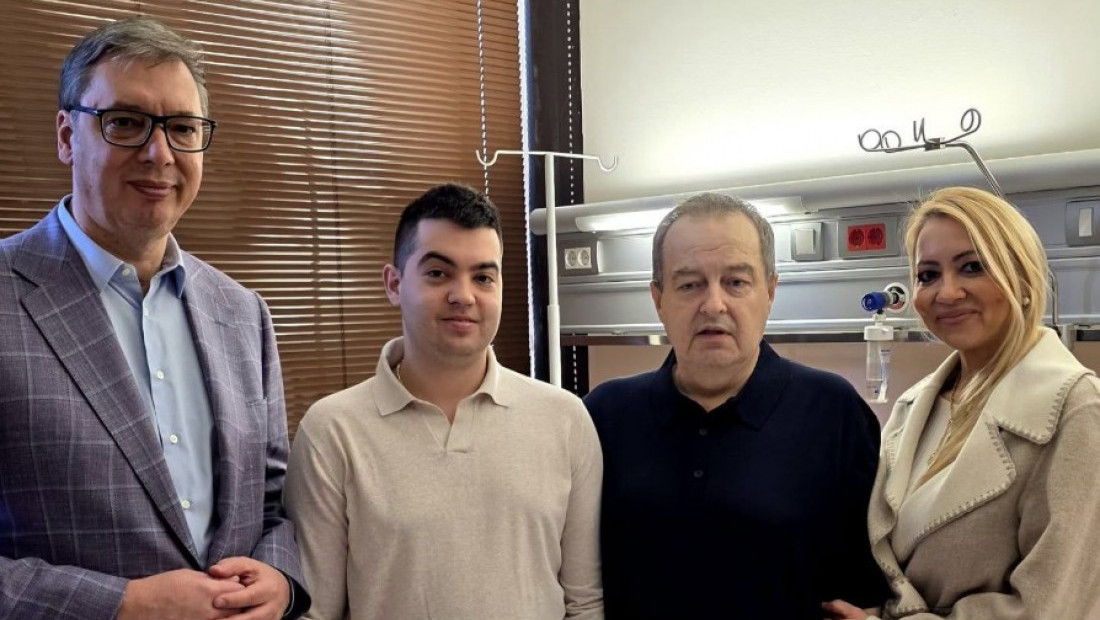 Dačić izlazi iz bolnice: Vučić objavio fotografiju sa ministrom unutrašnjih poslova