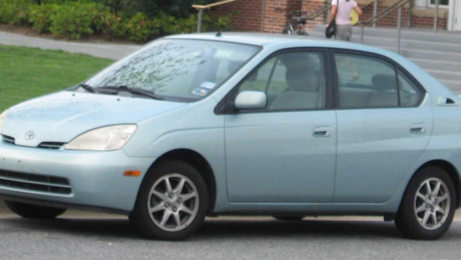 Kako je Holivud ubedio čitav svet da kupi "ružan" automobil? Ova strategija ga je učinila statusnim simbolom