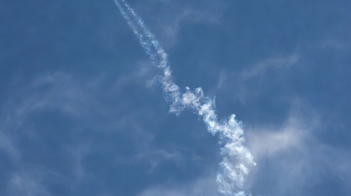 Kiprani zabrinuti zbog tragova raketa na nebu: Stručnjak objasnio o čemu se tačno radi