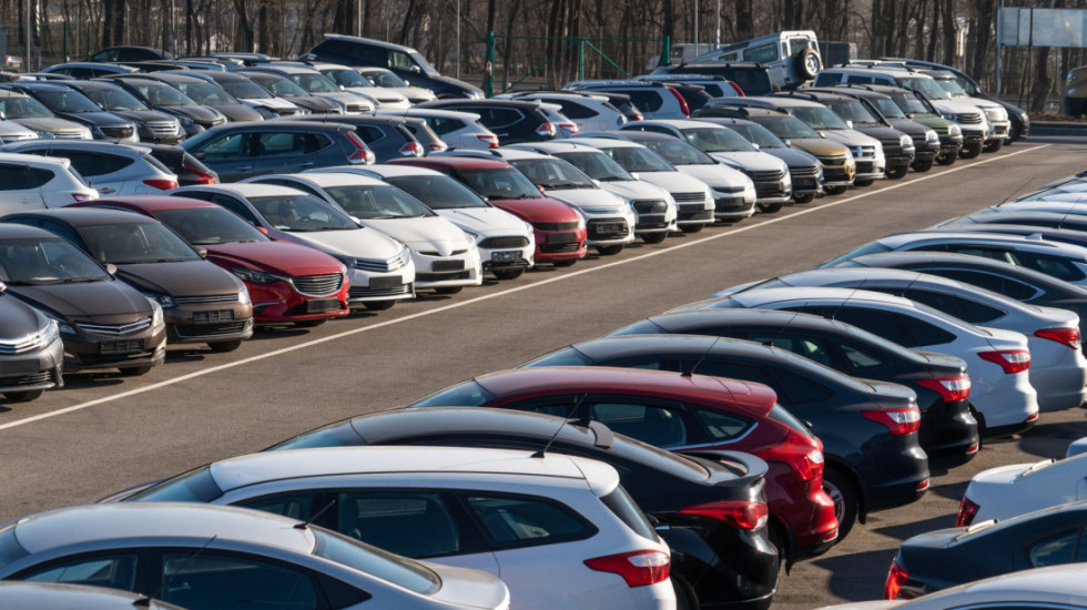 Da li je opala kupovna moć građana - za automobil spremni da daju do 5.000 evra: Promene na tržištu polovnjaka