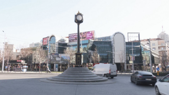 Još jedan kvar na satu na Trgu republike: Kazaljka počela ubrzano da radi - kakva je sada situacija