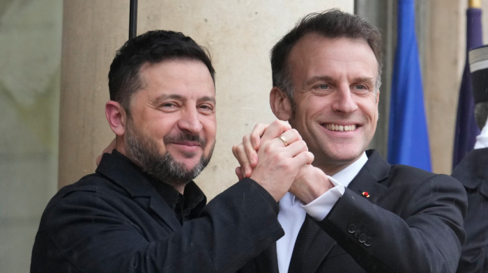 Zelenski odlikovao Makrona "Ordenom slobode" kao priznanje za pomoć i podršku Ukrajini