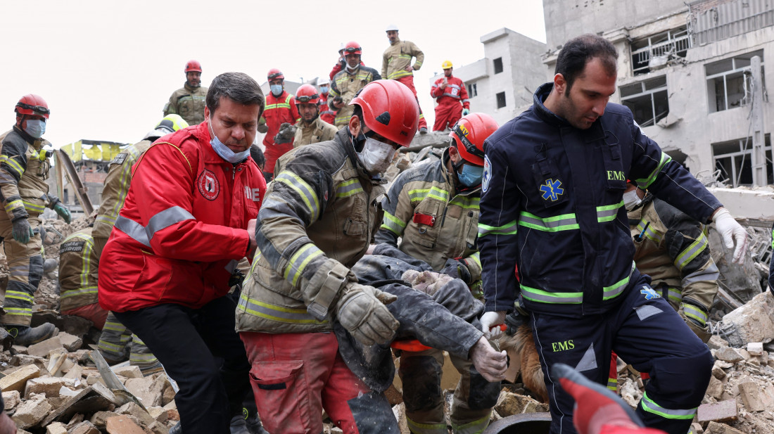 Porodice žrtava napada na školu u Iranu pozvale papu da bude glas njihove dece