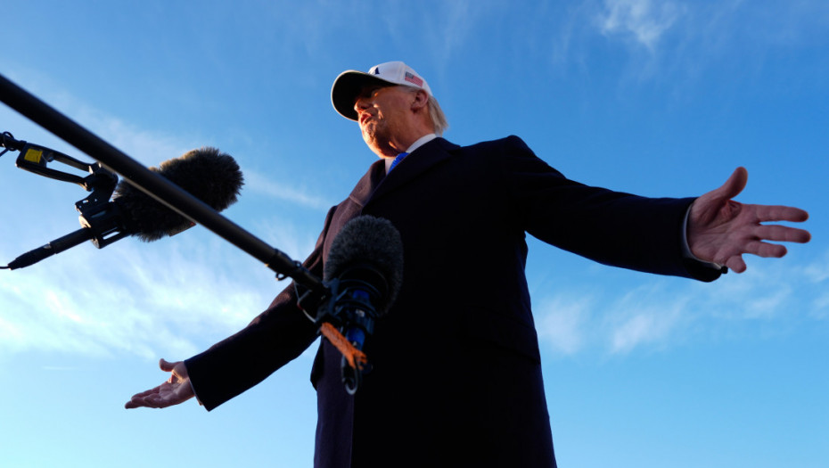 Tramp okrivio "genetiku" napadača za nedavne incidente u SAD: I ranije u Beloj kući koristio sličan jezik