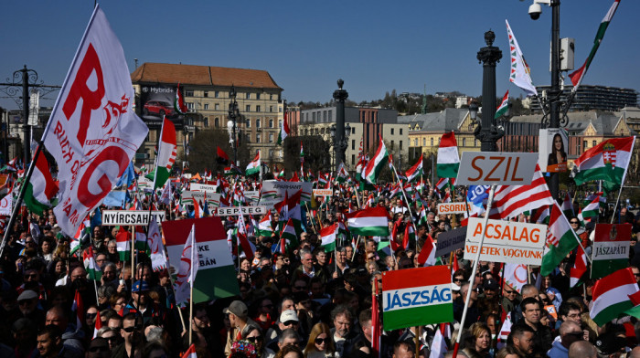 Marš za mir u Budimpešti uoči govora Viktora Orbana
