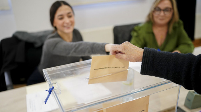 Stranke desnice osvojile rekordnih 54 odsto glasova birača: Koji su odjeci regionalnih izbora u Španiji?